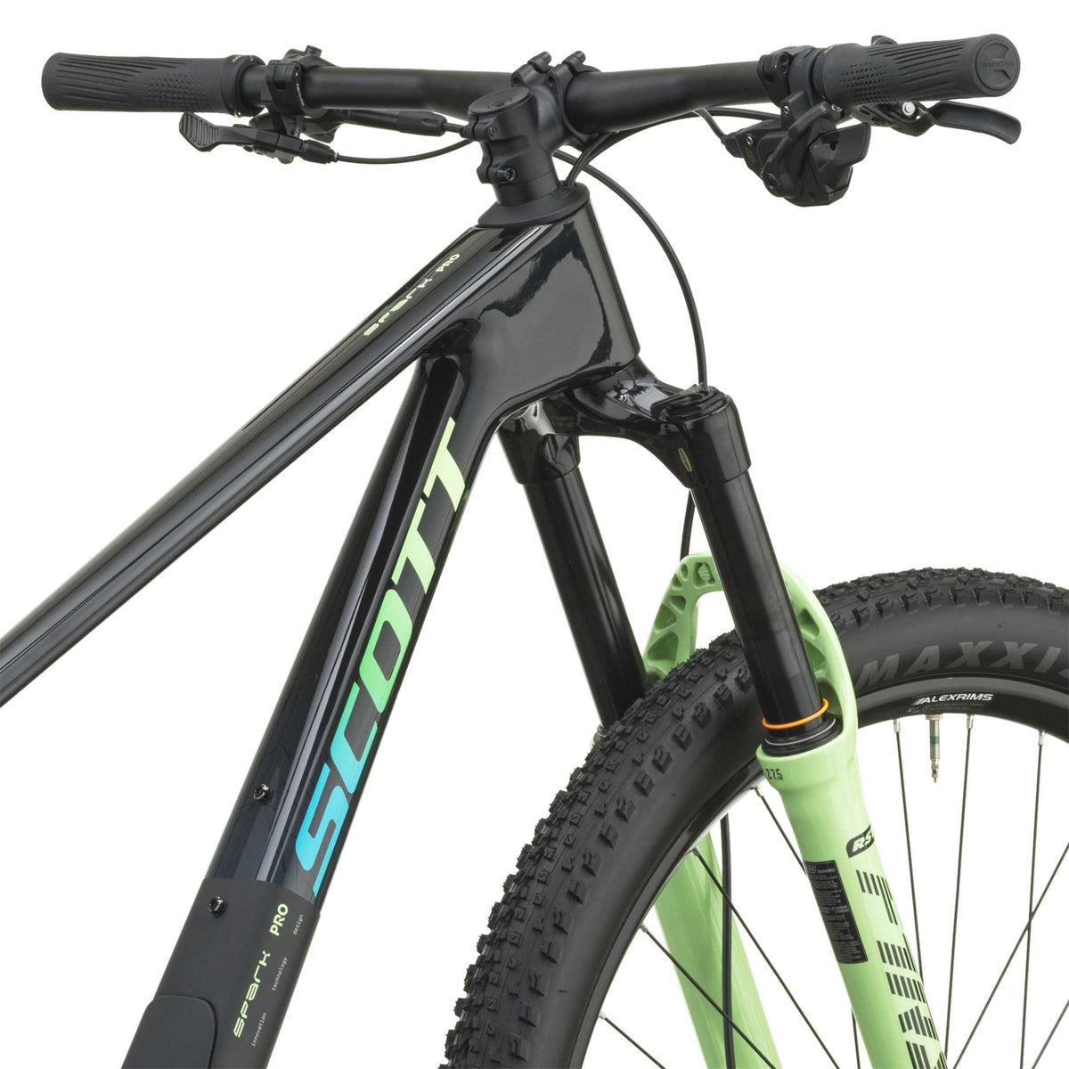 SCOTT Spark Pro 700 - black